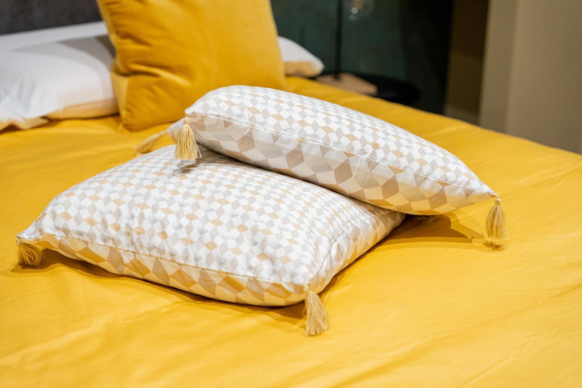 Bed and Breakfast Palazzo Nicolaus Del Lungomare Bari Esterno foto