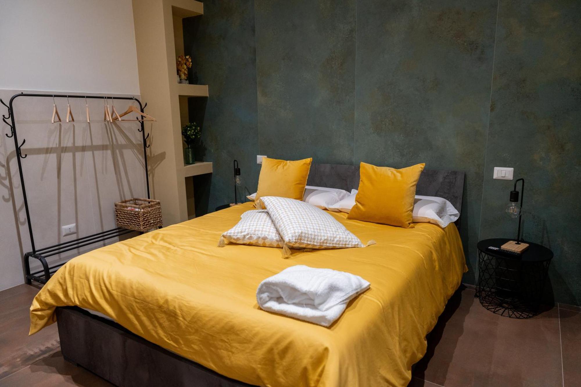 Bed and Breakfast Palazzo Nicolaus Del Lungomare Bari Esterno foto